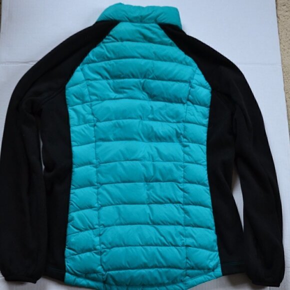 Pair of Puffer Jackets - Picture 5 of 11